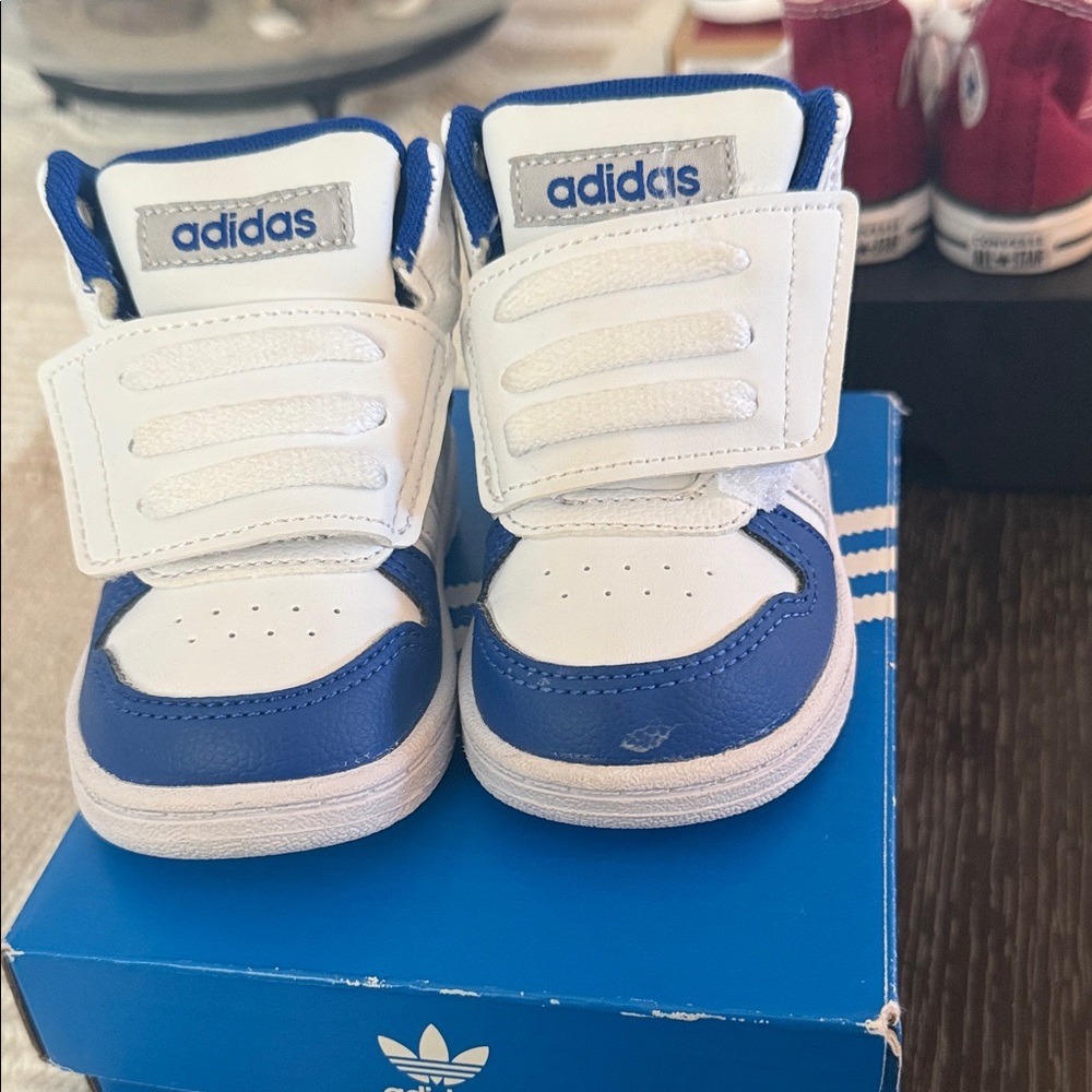 Adidas Kids Sneakers - White and Blue